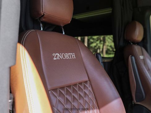 Used 2024 Mercedes-Benz Sprinter 2500 image 35