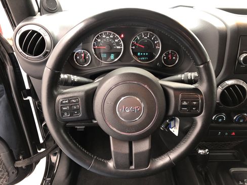 Used 2013 Jeep Wrangler Sport image 17