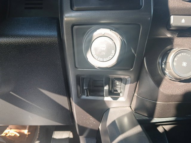 Used 2018 Ford F150 XLT w/ Equipment Group 302A Luxury AWD/4WD image 33