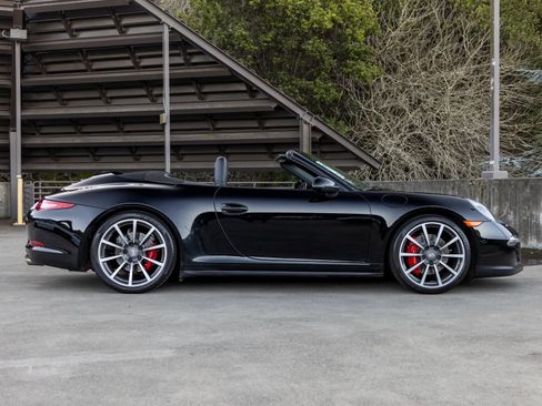 Certified 2014 Porsche 911 Carrera 4S image 12
