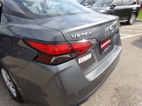 Used 2020 Nissan Versa S image 26