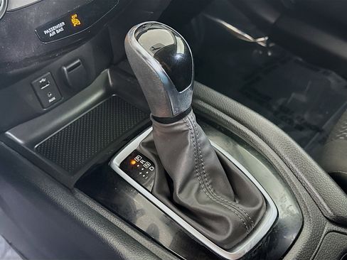 Used 2018 Nissan Rogue Sport S image 20