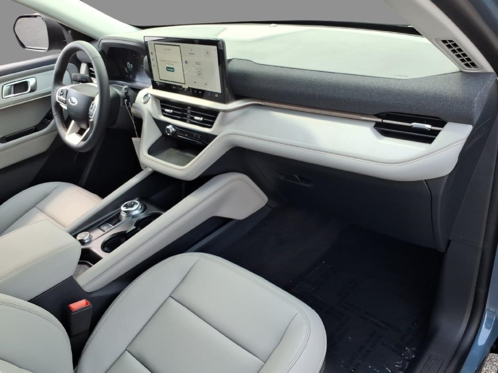 New 2026 Ford Explorer Active w/ Active Comfort Package AWD/4WD image 12