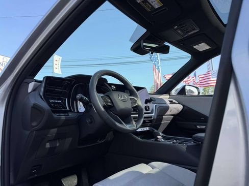 Used 2025 Lexus TX 350 AWD w/ Technology Package image 27
