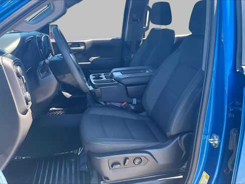 Used 2023 Chevrolet Silverado 1500 Custom AWD/4WD image 7