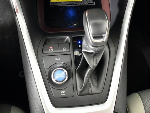 Certified 2019 Toyota RAV4 Limited image 41