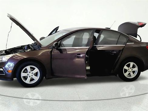 Used 2015 Chevrolet Cruze LT FWD image 9
