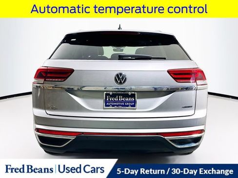 Used 2023 Volkswagen Atlas Cross Sport SEL AWD/4WD image 8