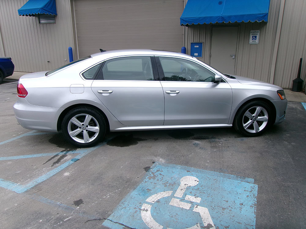 Used 2013 Volkswagen Passat 2.5 SE FWD image 6