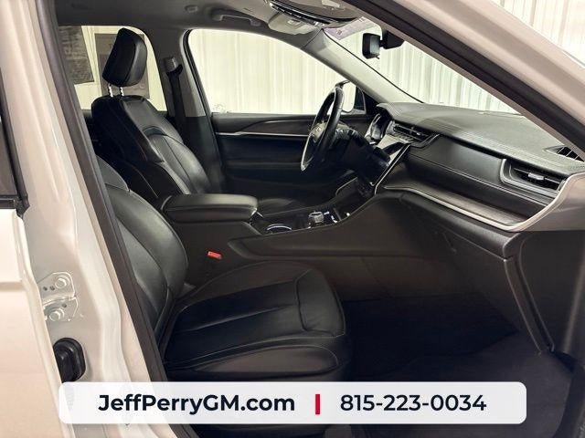 Used 2022 Jeep Grand Cherokee L Limited AWD/4WD image 22