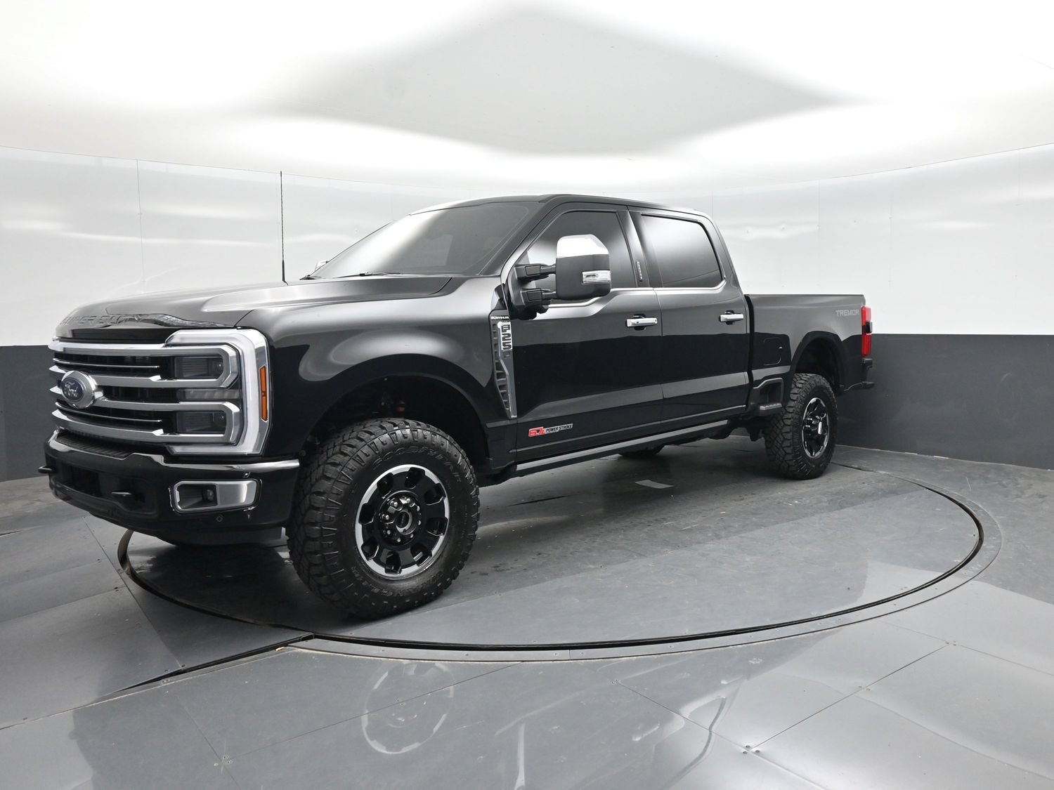Used 2026 Ford F250 Platinum w/ Platinum Plus Package AWD/4WD image 23