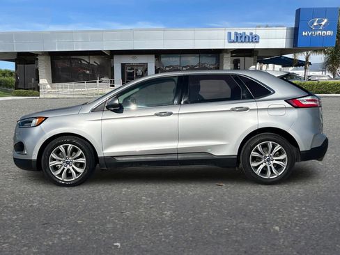 Used 2019 Ford Edge Titanium w/ Equipment Group 301A image 5