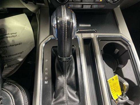 Used 2018 Ford F150 Lariat w/ Equipment Group 502A Luxury AWD/4WD image 21