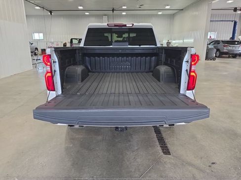 Used 2024 Chevrolet Silverado 1500 High Country w/ Technology Package AWD/4WD image 29