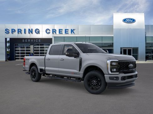 New 2026 Ford F250 Lariat w/ Black Appearance Package AWD/4WD image 7