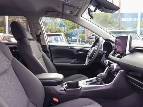 Certified 2024 Toyota RAV4 XLE image 17