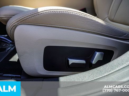 Used 2022 BMW i4 eDrive40 image 25