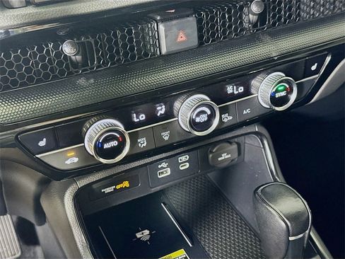 Used 2023 Honda CR-V EX-L image 27