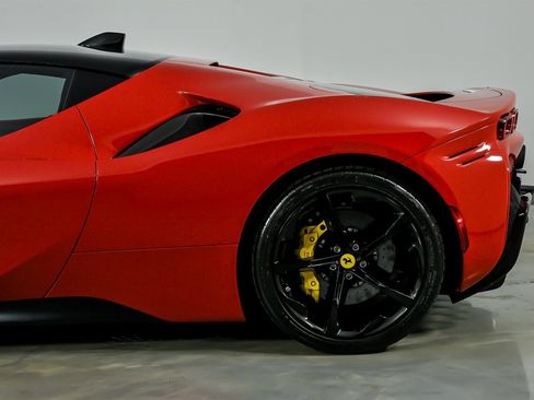 Used 2023 Ferrari SF90 Stradale image 9