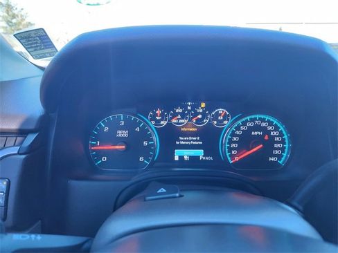 Used 2020 Chevrolet Suburban Premier image 21