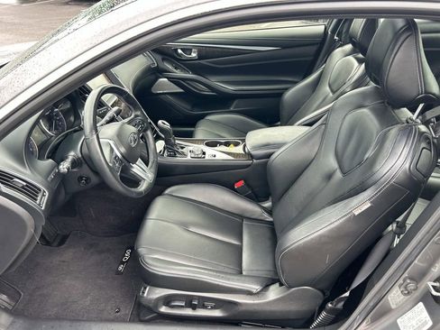 Used 2017 INFINITI Q60 3.0t w/ Premium Plus Package 3.0T RWD image 17
