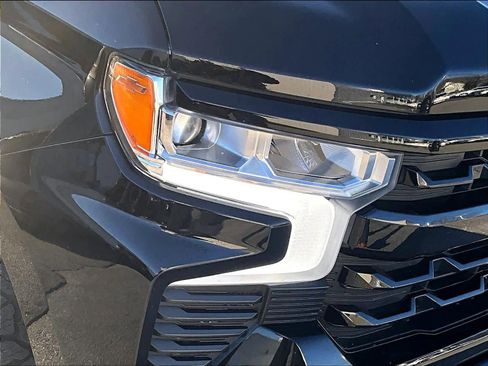 Used 2022 Chevrolet Silverado 1500 LT Trail Boss w/ LT Trail Boss Premium Package image 33