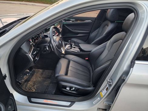 Used 2018 BMW 530i RWD image 13