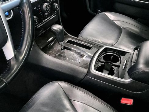 Used 2011 Chrysler 300 Limited image 15