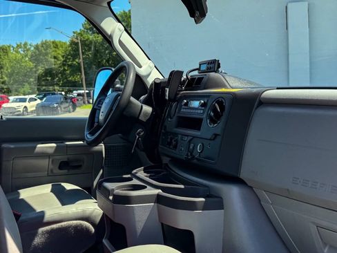 Used 2024 Ford E-350 and Econoline 350 Super Duty w/ Power Windows & Locks Group RWD image 12