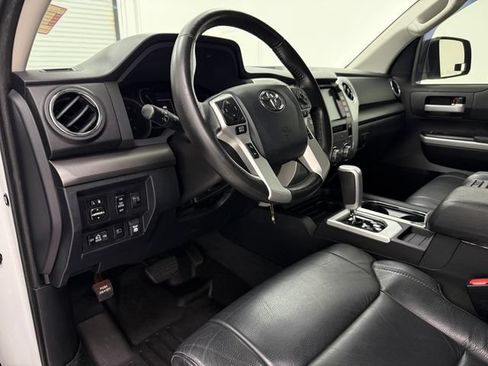 Used 2020 Toyota Tundra SR5 w/ SR5 Leather Package RWD image 9