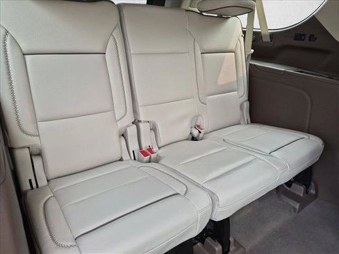 Used 2023 GMC Yukon XL Denali AWD/4WD image 21