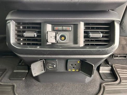 Used 2023 Ford F150 Raptor image 45