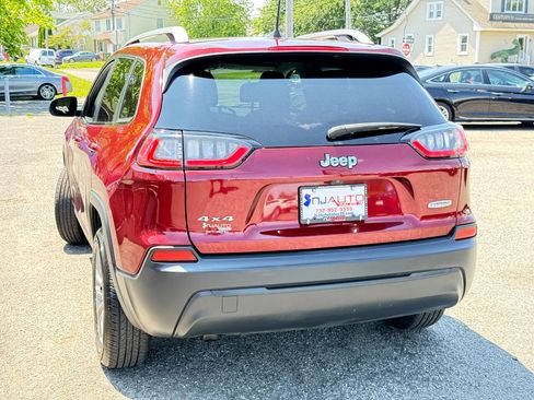 Used 2019 Jeep Cherokee Latitude Plus w/ Comfort/Convenience Group image 84
