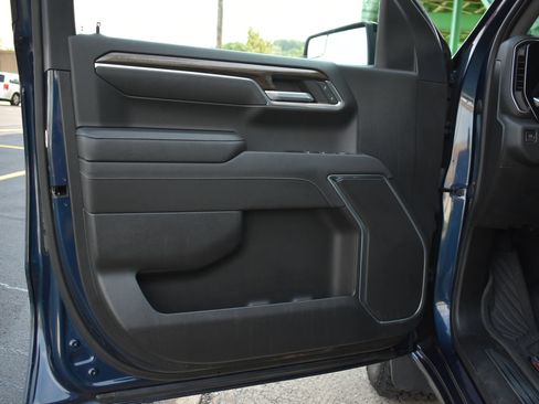 Used 2022 Chevrolet Silverado 1500 RST AWD/4WD image 12