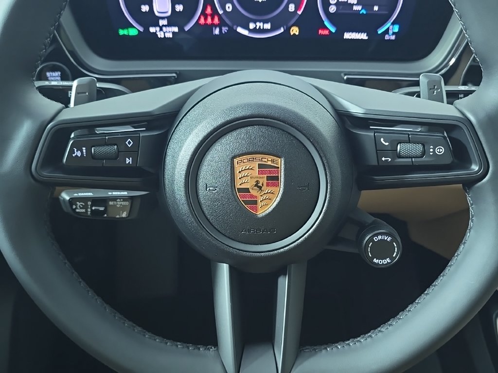 Certified 2026 Porsche Cayenne AWD/4WD image 30