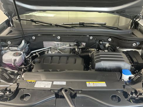 New 2026 Volkswagen Atlas SE image 40