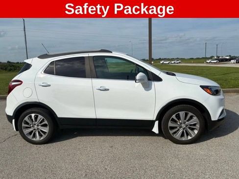 Used 2019 Buick Encore Preferred w/ Safety Package FWD image 2
