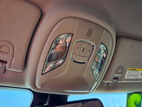 Certified 2022 Jeep Compass Limited image 27