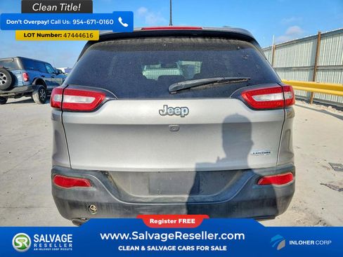 Used 2015 Jeep Cherokee Latitude FWD image 8
