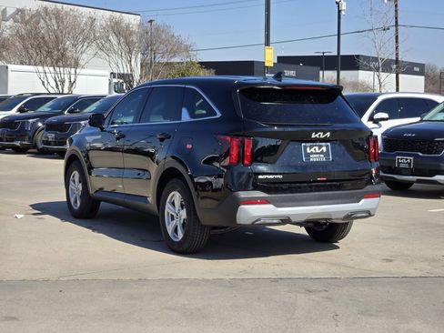 New 2026 Kia Sorento LX FWD image 3