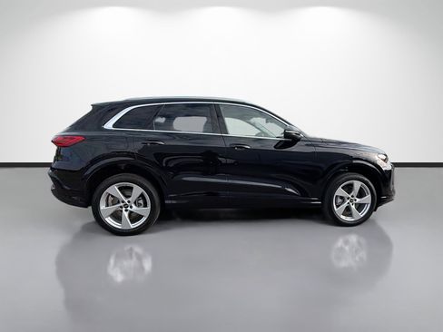 New 2025 Audi Q5 Prestige image 2
