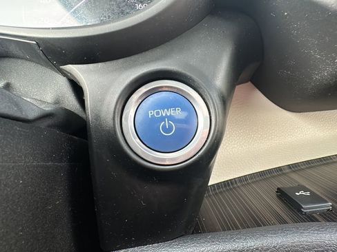 Used 2022 Toyota Sienna Platinum image 19