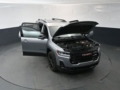 Used 2023 GMC Acadia SLE w/ Driver Convenience Package AWD/4WD image 17