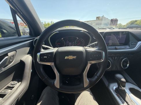 Used 2020 Chevrolet Blazer LT FWD image 17