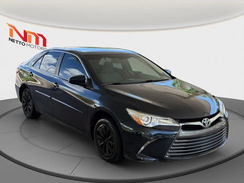 Used 2015 Toyota Camry LE FWD image 7