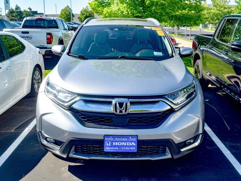 Used 2019 Honda CR-V Touring image 3