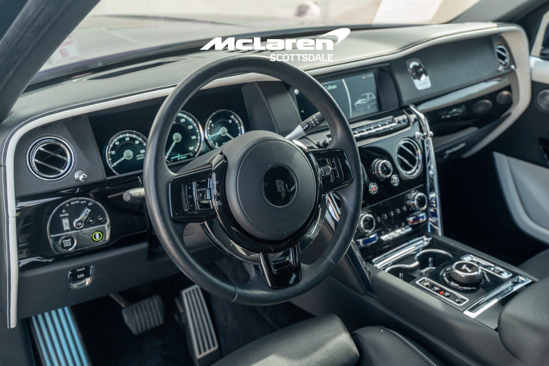 Used 2022 Rolls-Royce Cullinan AWD/4WD image 13