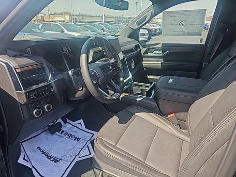 New 2026 GMC Yukon XL Denali AWD/4WD image 11