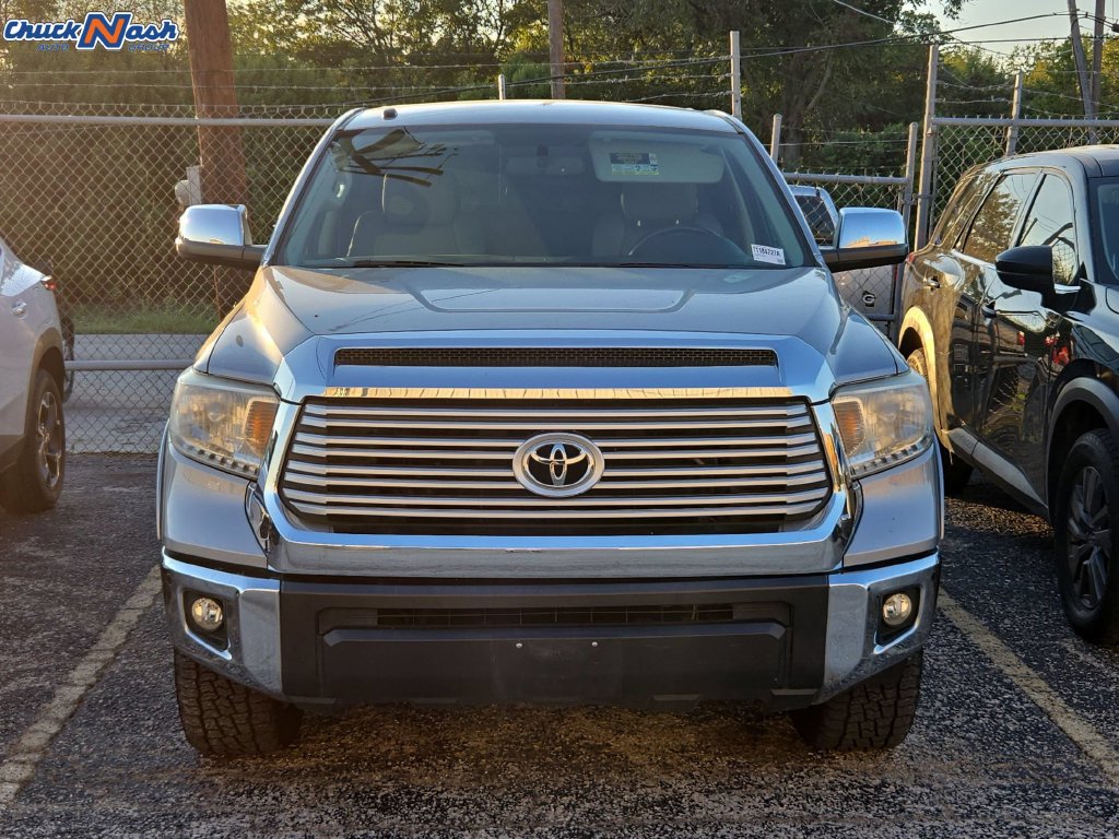 Used 2017 Toyota Tundra Limited w/ Limited Premium Package RWD image 2