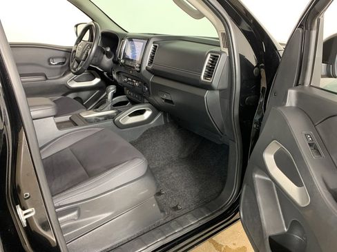 Used 2023 Nissan Frontier SV w/ Technology Package image 33